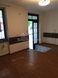 دفتر 30 متر مربع - واژه پشاولا, Batumi, گرجستان