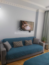 آپارتمان 1-комн 30.7 m² - کلانتر خیمشیاشویلی, Batumi
