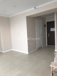 آپارتمان 1-комн 50 m² - کلانتر خیمشیاشویلی, Batumi