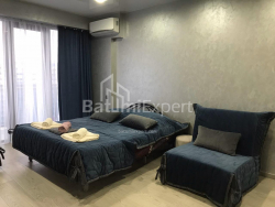 آپارتمان 1-комн 38 m² - کلانتر خیمشیاشویلی, Batumi