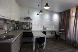 آپارتمان 1-комн 33 m² - گیورگی برتسکینواله, Batumi