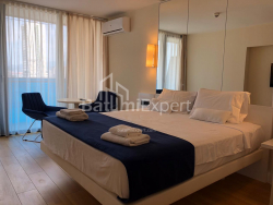 آپارتمان 1-комн 30 m² - کلانتر خیمشیاشویلی, Batumi