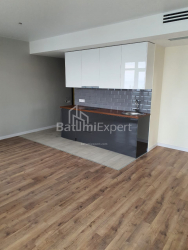 آپارتمان 3-комн 74.7 m² - لخ و ماریا کاچینسکی, Batumi
