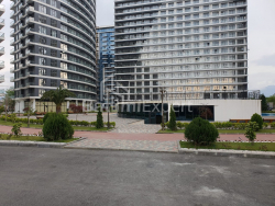 آپارتمان 74.7 متر مربع - لخ و ماریا کاچینسکی, Batumi, گرجستان