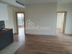 آپارتمان 3-комн 74.7 m² - لخ و ماریا کاچینسکی, Batumi