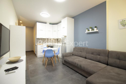 آپارتمان 2-комн 47.5 m² - کلانتر خیمشیاشویلی, Batumi