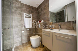 آپارتمان 1-комн 30 m² - کلانتر خیمشیاشویلی, Batumi