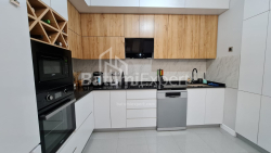 آپارتمان 4-комн 93 m² - سلیما خیمشیاشویلی, Batumi