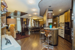 آپارتمان 108 متر مربع - یوسف کوبالادزه, Batumi, گرجستان