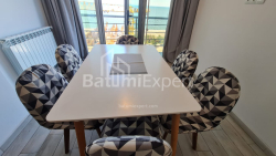 آپارتمان 2-комн 70 m² - کلانتر خیمشیاشویلی, Batumi