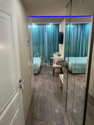 آپارتمان 1-комн 30.4 m² - کلانتر خیمشیاشویلی, Batumi