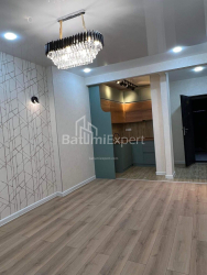 آپارتمان 55 متر مربع - کوچه قهرمانان, Batumi, گرجستان