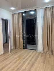 آپارتمان 55 متر مربع - کوچه قهرمانان, Batumi, گرجستان