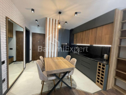 آپارتمان 3-комн 61.6 m² - کوچه قهرمانان, Batumi