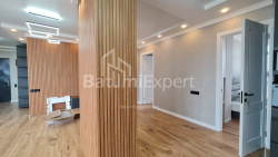 آپارتمان 4-комн 101 m² - واژه پشاولا, Batumi