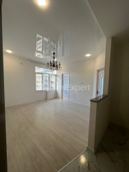 آپارتمان 3-комн 63 m² - شالوا ایناساریدزه, Batumi