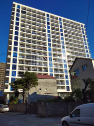 آپارتمان 1-комн 28 m² - لخ و ماریا کاچینسکی, Batumi