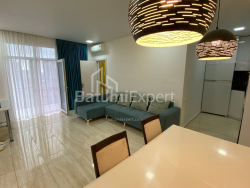 آپارتمان 3-комн 82.5 m² - گیورگی برتسکینواله, Batumi